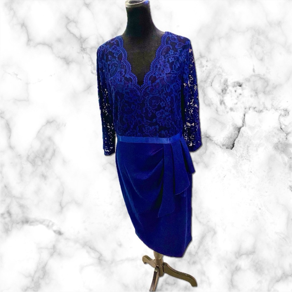 Miusol Blue Sheath Dress with Plunge Neckline and 3/4 Sleeves